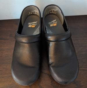 Dansko XP 2.0 size 38